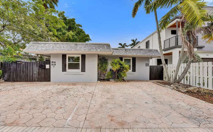 Pictures of Multifamily property located at 816 SE 12th Street, Fort Lauderdale, FL 33316 for sales - image #1