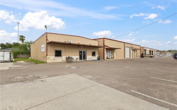 Pictures of Office, Retail, Industrial property located at 1012 E Owassa Road, Edinburg, TX 78542 for sales - image #1