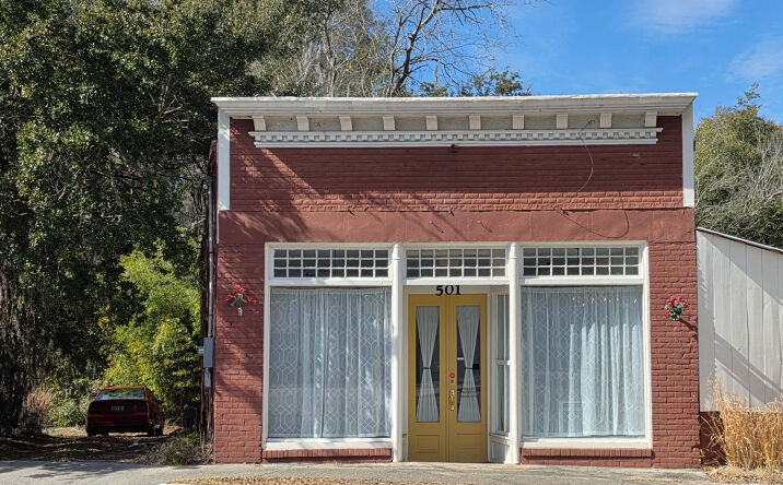 Pictures of Retail, Office property located at 501 E Washington Street, Walterboro, SC 29488 for sales - image #1