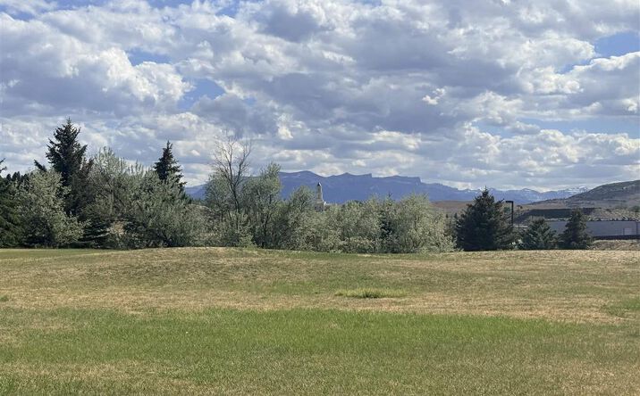 Pictures of Land property located at TBD 7th, Cody, WY 82414 for sales - image #1