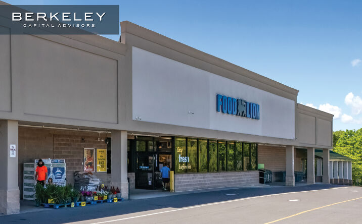 Pictures of Retail property located at 1029 South Main Street, Woodstock, VA 22664 for sales - image #1