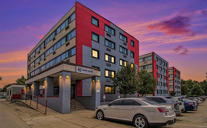 Pictures of Multifamily property located at 1106 S 20TH ST, SOUTH BEND, IN 46615 for sales - image #1