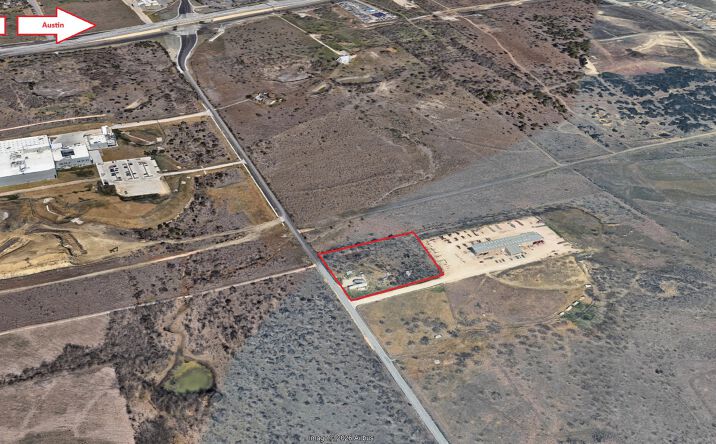 Pictures of Land property located at 511 Kohlenberg Road, New Braunfels, TX 78130 for sales - image #1