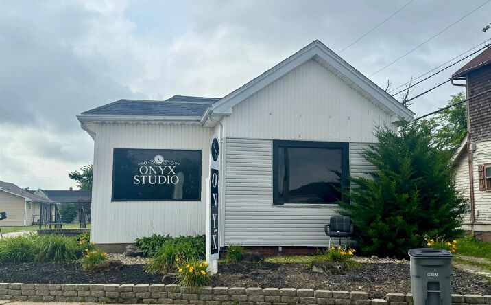 Pictures of Retail, Office, Mixed Use property located at 1317 Washington Avenue, Vincennes, IN 47591 for sales - image #1