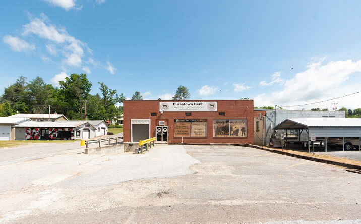 Pictures of Office, Special Purpose, Industrial property located at 24 Commerce Street, Franklin, NC 28734 for sales - image #1