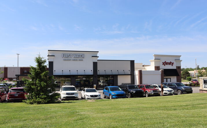 Pictures of Retail property located at 4541 Illinois Rd, Fort Wayne, IN 46804, 4545 Illinois Rd, Fort Wayne, IN 46804 for sales - image #1