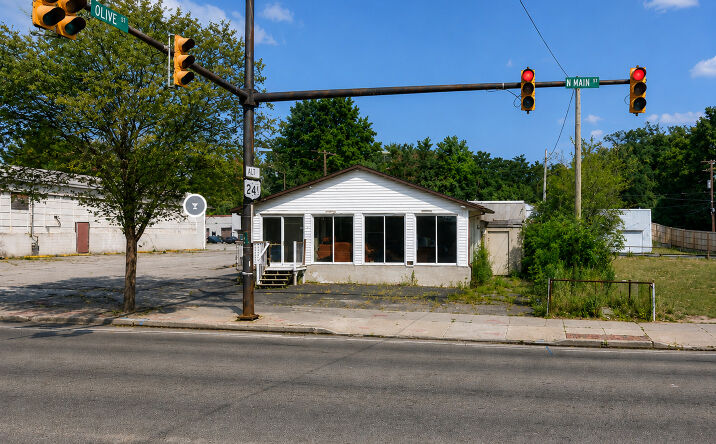 Pictures of Retail, Office property located at 451 North Main Street, Akron, OH 44310 for sales - image #1