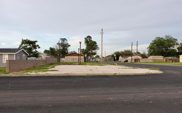 Pictures of Land, Office, Multifamily property located at 329 Patterson Ave, Odessa, TX 79761 for sales - image #1