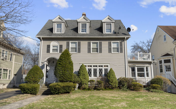 Pictures of Multifamily property located at 525 WHITNEY AVE, NEW HAVEN, CT 06511-2298 for sales - image #1