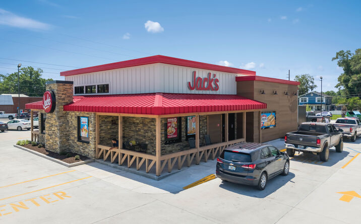 Pictures of Retail property located at 403 West Jefferson Street, Quincy, FL 32351 for sales - image #1
