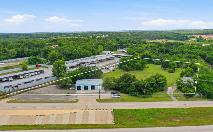 Pictures of Industrial property located at 10901 Jacksboro Hwy, Fort Worth, TX 76135 for sales - image #1