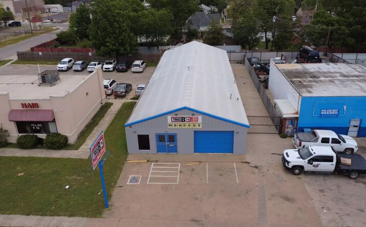 Pictures of Retail property located at 2718 AZLE AVE, FORT WORTH, TX 76106 for sales - image #1