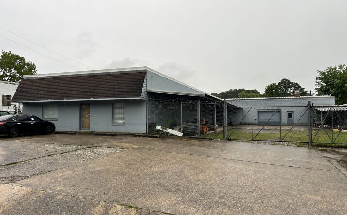 Pictures of Office, Industrial property located at 29 20th Court Northwest, Center Point, AL 35215 for sales - image #1