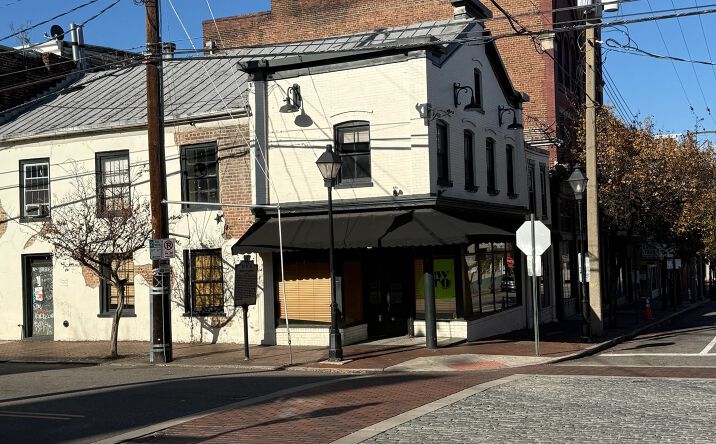 Pictures of Retail property located at 1719 East Franklin Street, Richmond, VA 23223 for sales - image #1