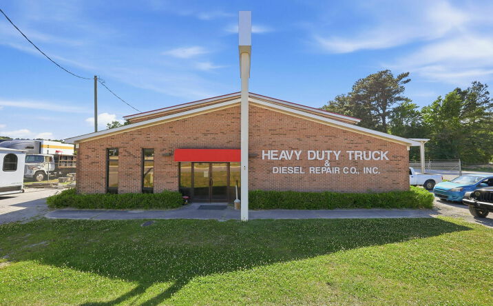 Pictures of Industrial property located at 2705 U.S. 70, New Bern, NC 28560 for sales - image #1
