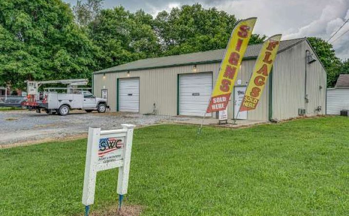 Pictures of Industrial property located at 208 Scott St, Dickson, TN 37055 for sales - image #1