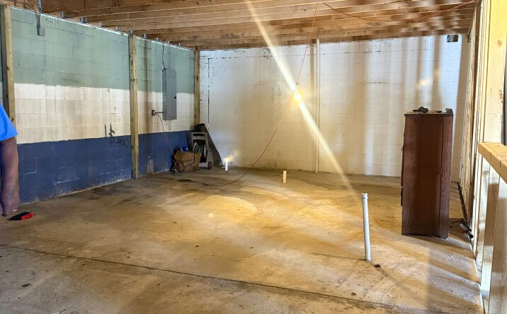 Pictures of Retail, Office, Mixed Use property located at 12901 Kelly Road, Detroit, MI 48224 for sales - image #1