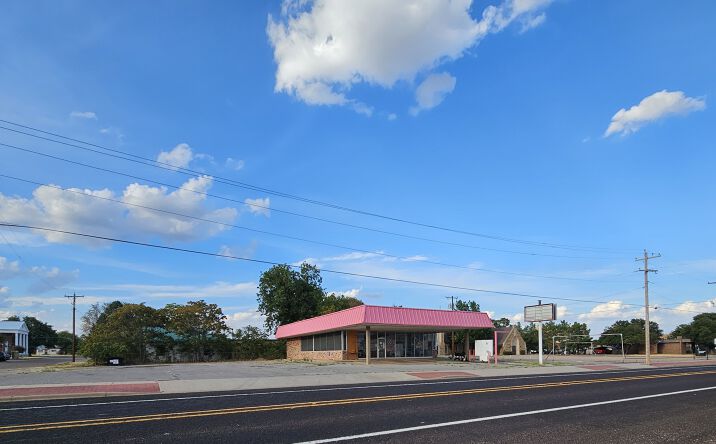 Pictures of Retail, Hospitality property located at 1020 EASLY ST, PADUCAH, TX 79248 for sales - image #1