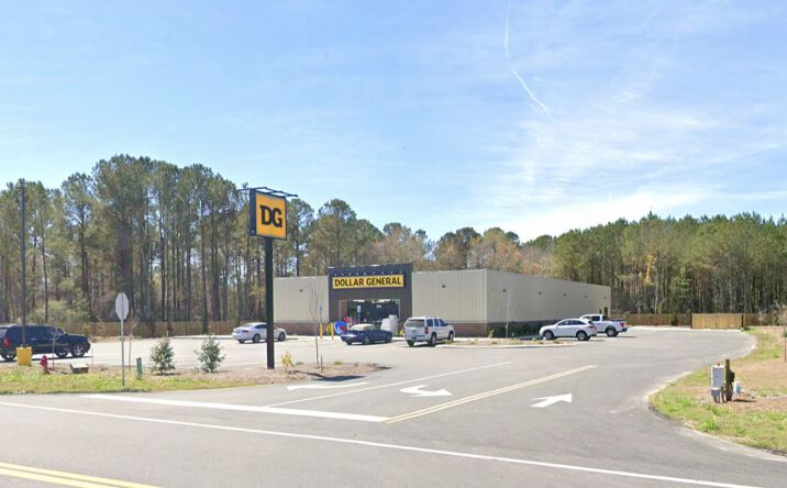 Pictures of Retail property located at 1376 Red Bluff Road, Loris, SC 29569 for sales - image #1