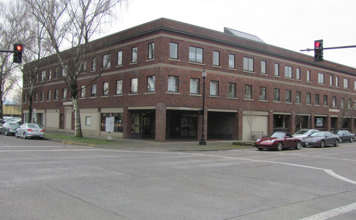 Pictures of Retail, Office property located at 1338 COMMERCE AVE, LONGVIEW, WA 98632 for sales - image #1