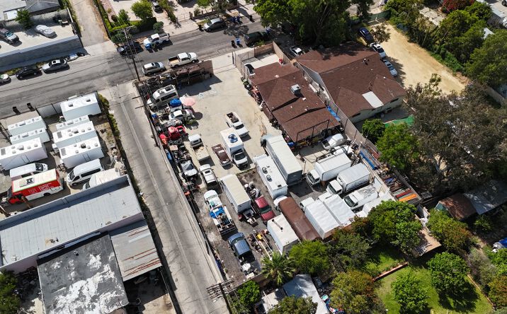 Pictures of Mixed Use property located at 15723 KADOTA ST, SYLMAR, CA 91342 for sales - image #1
