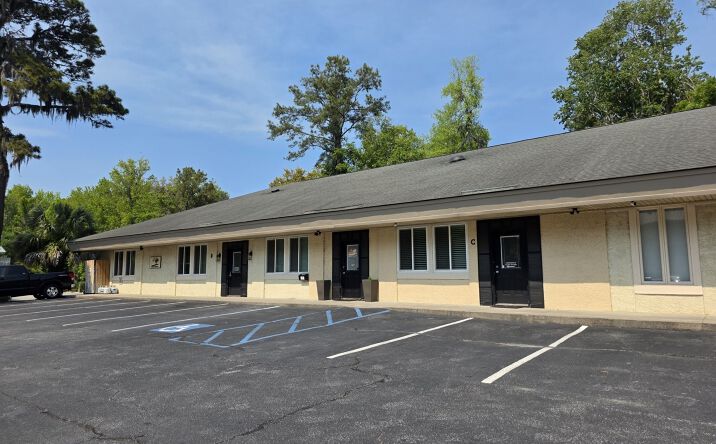 Pictures of Office property located at 21 New Orleans Rd Ste C & D, Hilton Head Island, SC 29928 for sales - image #1