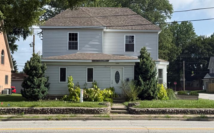 Pictures of Retail, Office property located at 100 E Main St, Greenwood, IN 46143 for sales - image #1