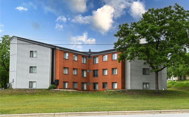 Pictures of Multifamily property located at 1111 7th Ave S, St. Cloud, MN 56301 for sales - image #1