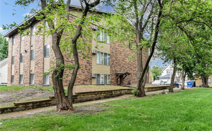Pictures of Multifamily property located at 711 8th Ave S, St. Cloud, MN 56301 for sales - image #1