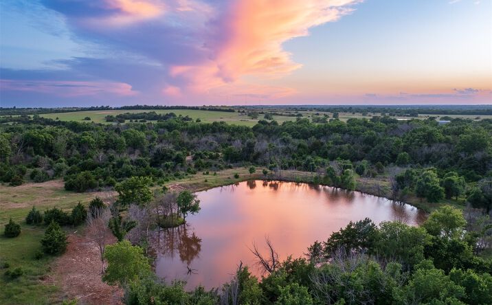 2 E Lone Chimney Road, Glencoe
