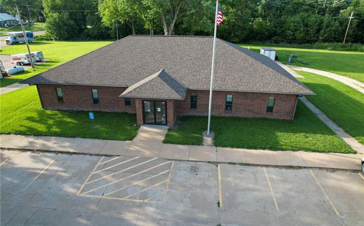 Pictures of Office property located at 114 Fox Street, Council Grove, KS 66846 for sales - image #1