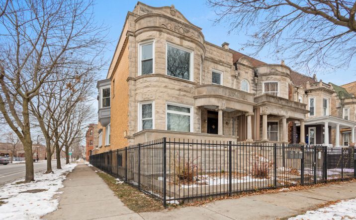 6556 S Woodlawn Avenue, Chicago