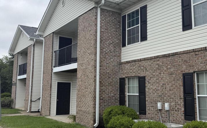 Pictures of Multifamily property located at 2403 Eden Street, Pascagoula, MS 39581 for sales - image #1