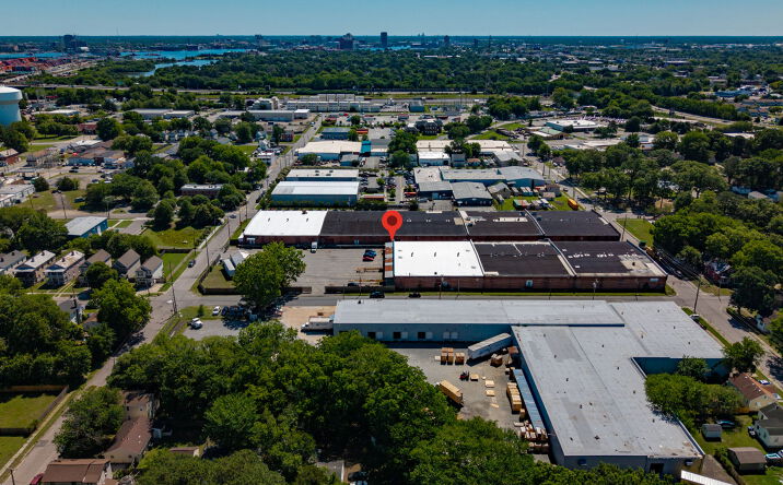 Pictures of Industrial property located at 827 DOUGLAS AVE, PORTSMOUTH, VA 23707 for sales - image #1