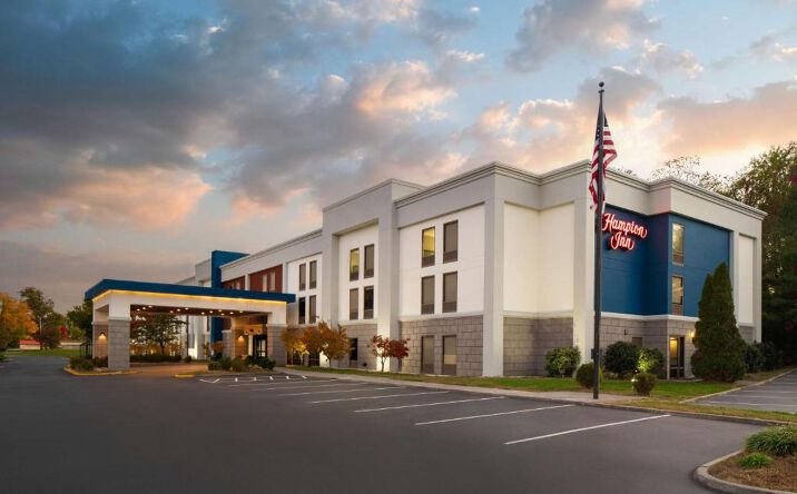 Pictures of Hospitality property located at 7922 Plantation Road, Roanoke, VA 24019 for sales - image #1