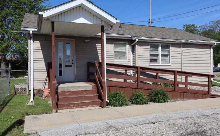 Pictures of Office, Mixed Use property located at 3065 DAVENPORT AVE, SAGINAW, MI 48602-3652 for sales - image #1
