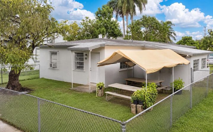 Pictures of Multifamily property located at 69 NW 5th St, Homestead, FL 33030 for sales - image #1