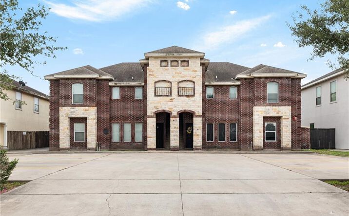 Pictures of Multifamily property located at 1403 W Kiwi Avenue, Pharr, TX 78577 for sales - image #1