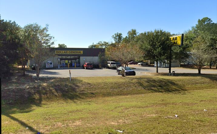 Pictures of Retail property located at 5955 West 9 Mile Road, Pensacola, FL 32526 for sales - image #1