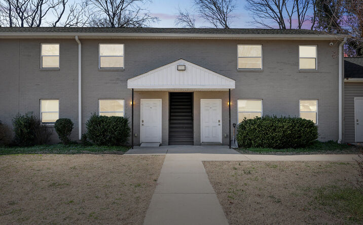 Pictures of Multifamily property located at 2110 Redd Street, Richmond, VA 23223 for sales - image #1