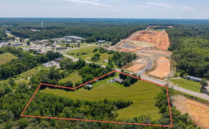 Pictures of Land property located at 2161 Fairview Blvd, Fairview, TN 37062 for sales - image #1