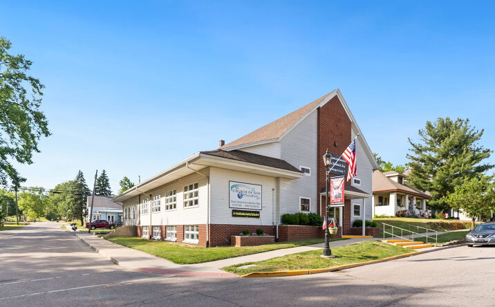 Pictures of Office, Mixed Use, Special Purpose property located at 304 W Main Street, Syracuse, IN 46567 for sales - image #1