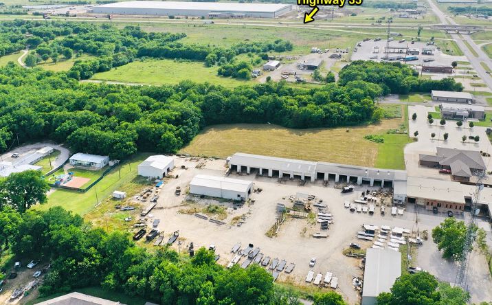 Pictures of Industrial property located at 1103 Memorial Drive, Marietta, OK 73448 for sales - image #1
