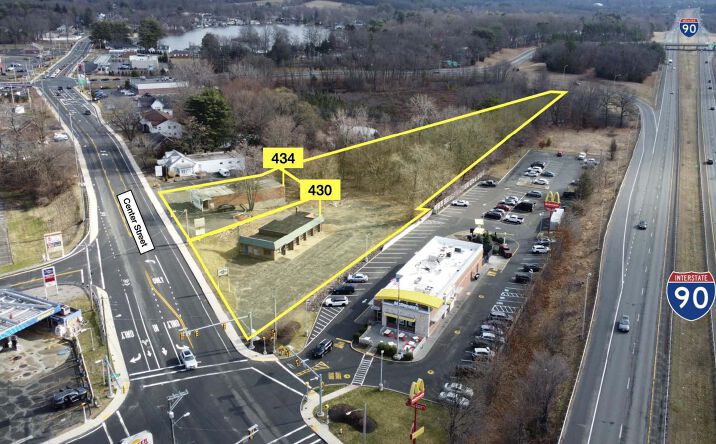 Pictures of Retail property located at 430 & 434 Center Street, Ludlow, MA 01056 for sales - image #1