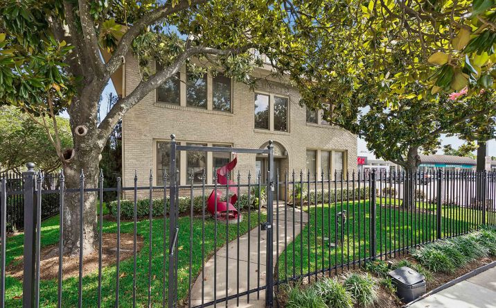 Pictures of Office property located at 1601 Westheimer Rd., Houston, TX 77006 for sales - image #1