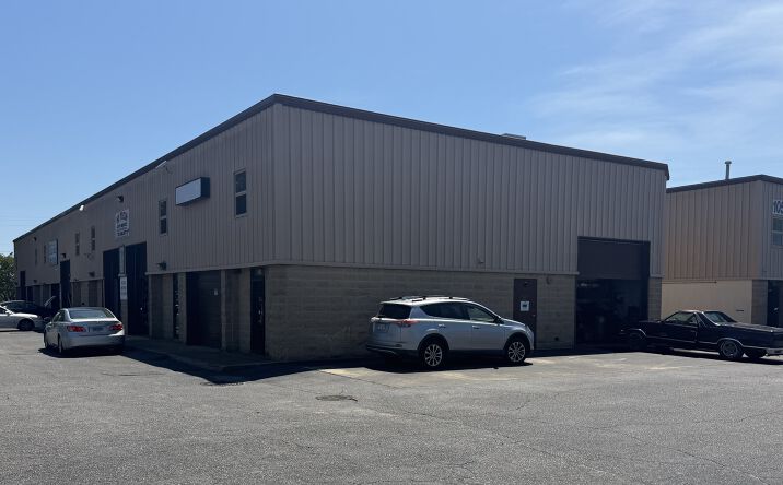 Pictures of Industrial property located at 101 S. First Colonial Road, Virginia Beach, VA 23454 for sales - image #1