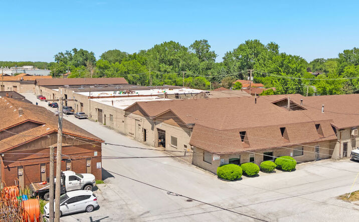 Pictures of Industrial property located at 2800 BERNICE RD, LANSING, IL 60438 for sales - image #1