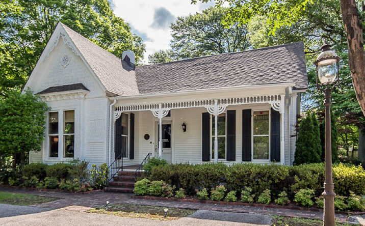 Pictures of Office, Retail property located at 7642 Poplar Pike, Germantown, TN 38138 for sales - image #1
