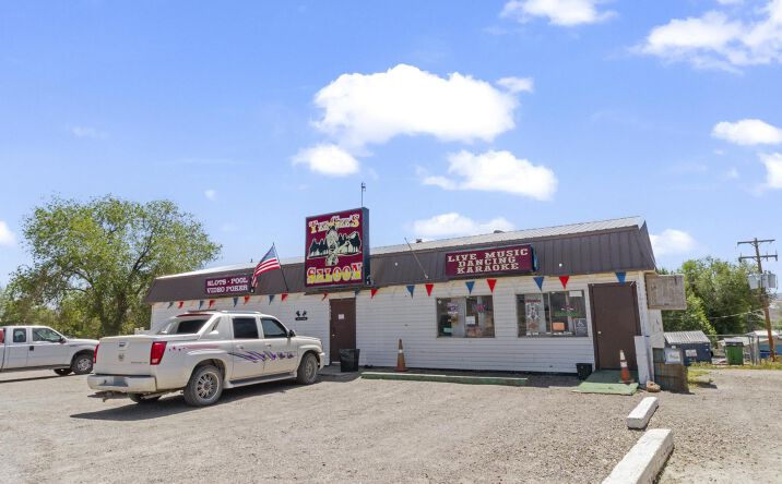 Pictures of Retail property located at 1015 CHESTNUT ST, CARLIN CITY, NV 89822 for sales - image #1