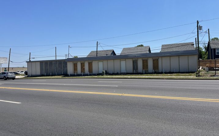 Pictures of Retail property located at 1602 South Riverside Drive, Fort Worth, TX 76104 for sales - image #1